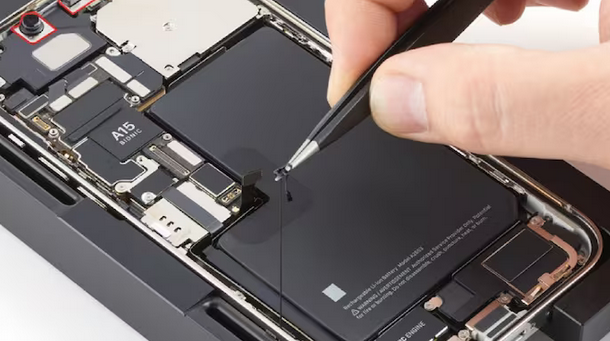 Repairing iPhones carefully: The Local Cellular phone Savior