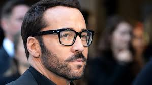 From Entourage to Stardom: Jeremy Piven’s Rise in Hollywood